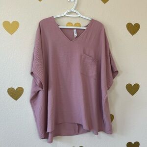 Zenana 2X oversized top with front pocket and seam down the back